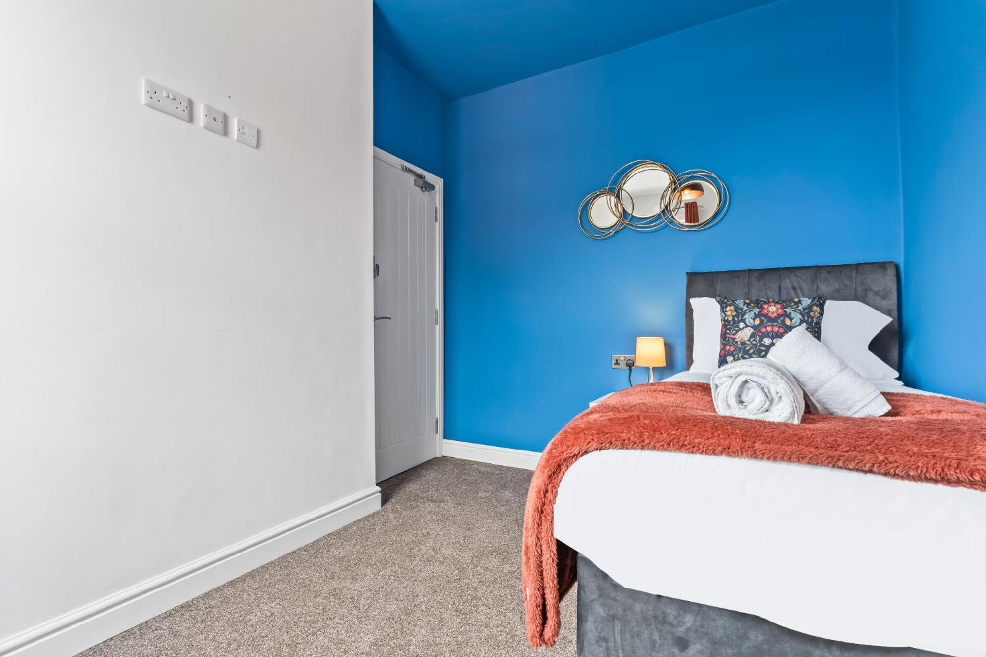 4 Bedroom, 2 Bath In Newcastle Town Centre エクステリア 写真