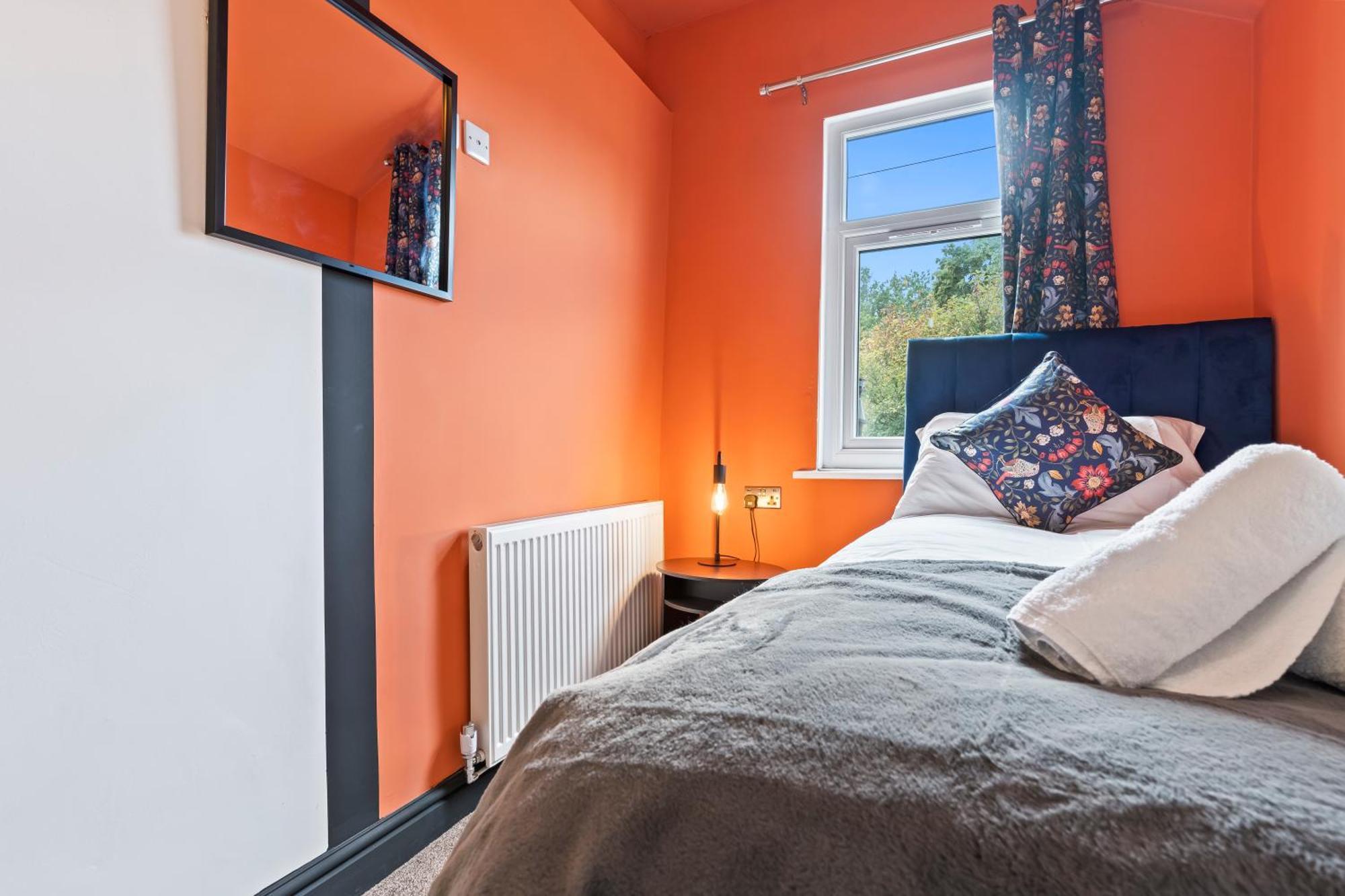 4 Bedroom, 2 Bath In Newcastle Town Centre エクステリア 写真